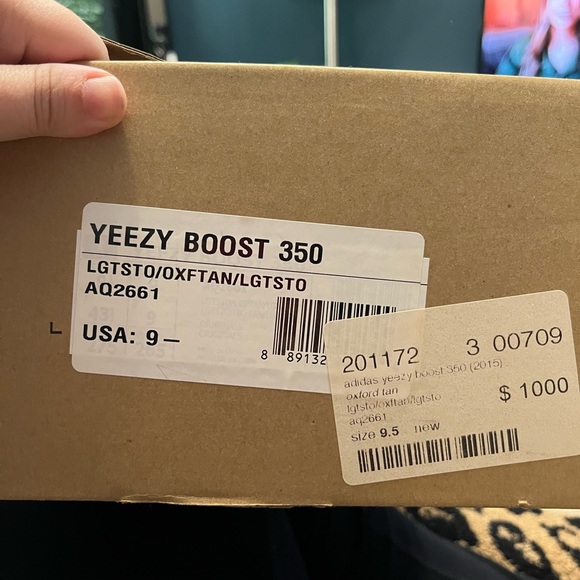 Yeezy Boost 350 Oxford Tan Sneakers - Picture 12 of 14